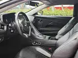 Фото 14 - Aston Martin DB11