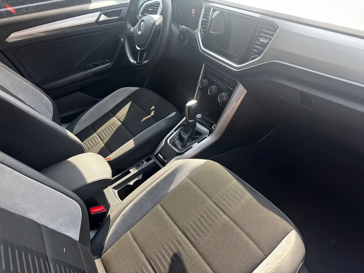 Volkswagen T-ROC 2022 280TSI DSG 2WD Elite PLUS фото 12