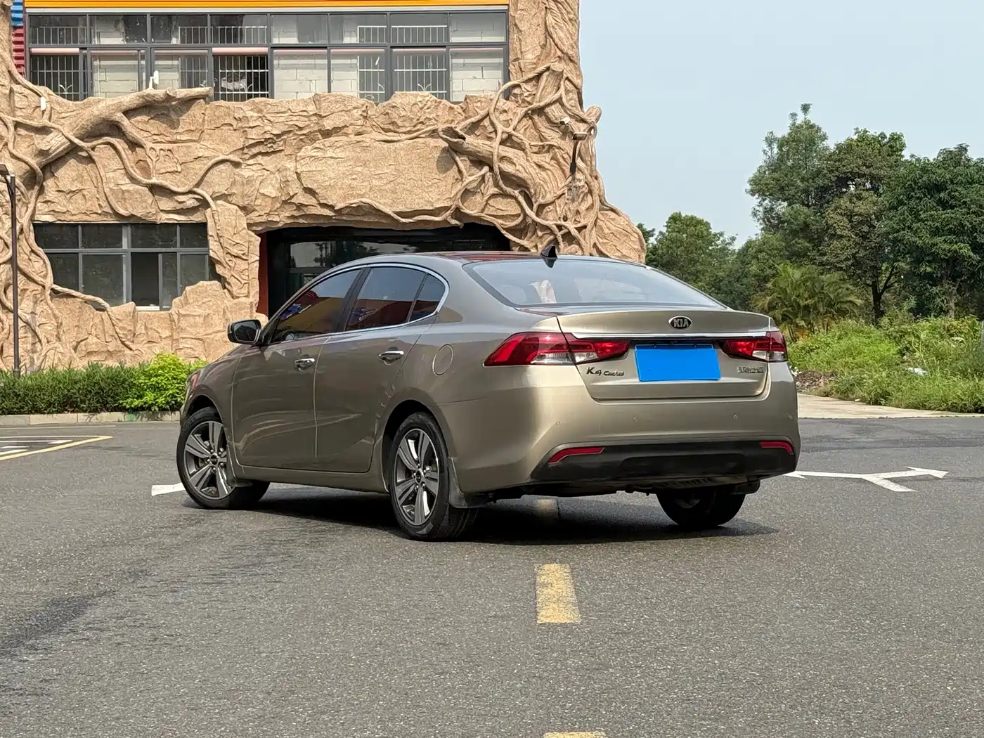 Kia Kaishen 2018 2017 1.8L Automatic GLS