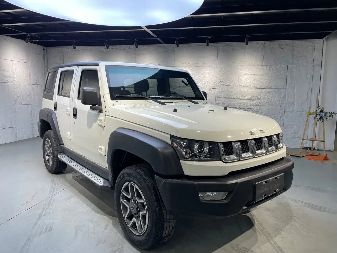 BAIC ORV Beijing Offroad BJ40 2017 40L 2.3T Automatic 4WD China Rally Champion Edition фото 3