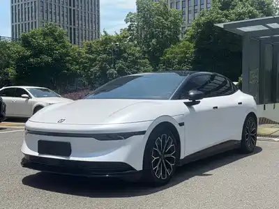 Zeekr 007