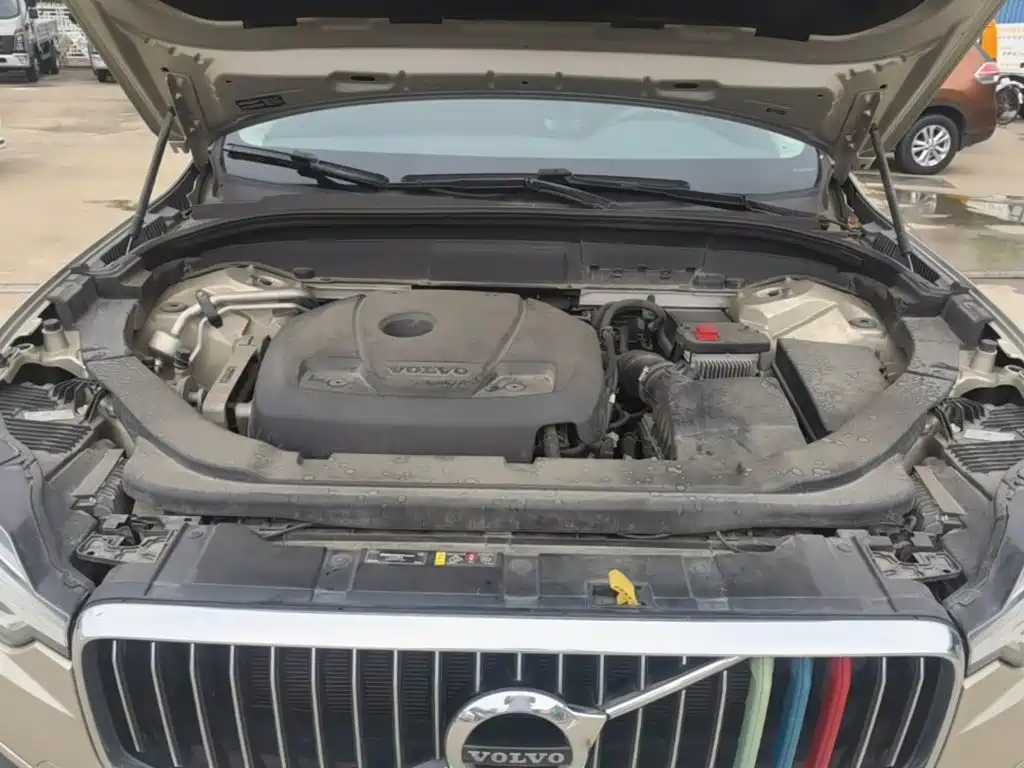 Фото 20 - Volvo XC60