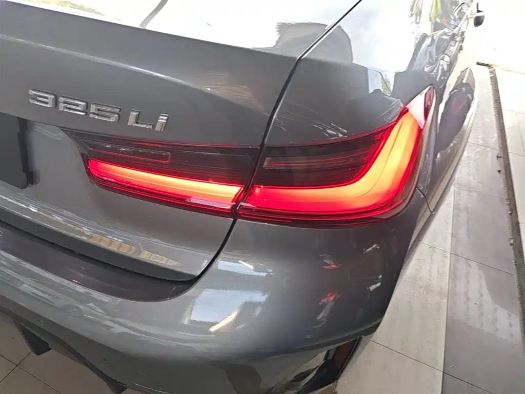 BMW 3 Series 2023 325Li M Sport Package фото 8