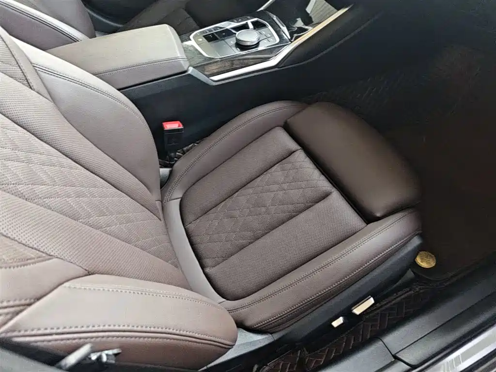 BMW 3 Series 2023 325Li M Sport Package фото 25