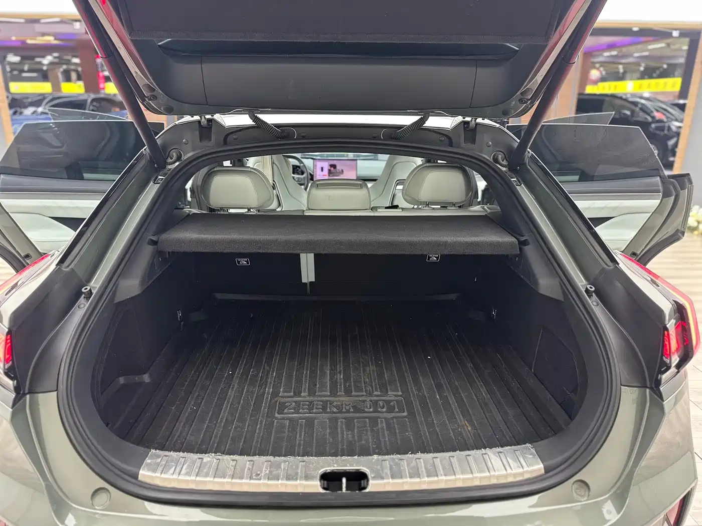 ZEEKR EXTREME KRYPTON 001