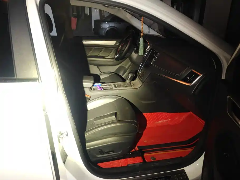 Roewe RX5 2016 2016 20T 2WD Automatic Internet Smart Edition