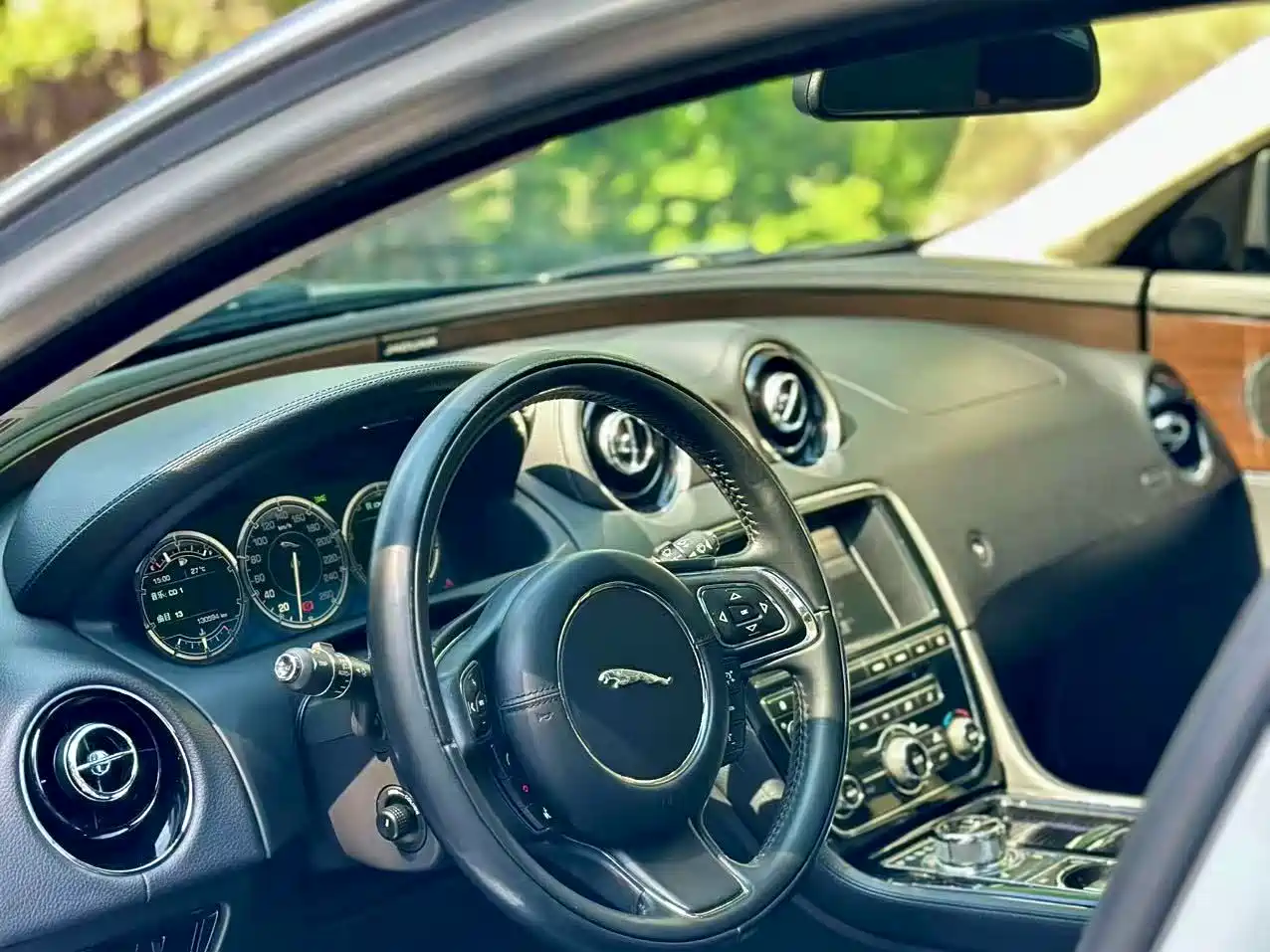 Jaguar XJ 2015 2014 XJL 2.0T 2WD Elegant Business Edition