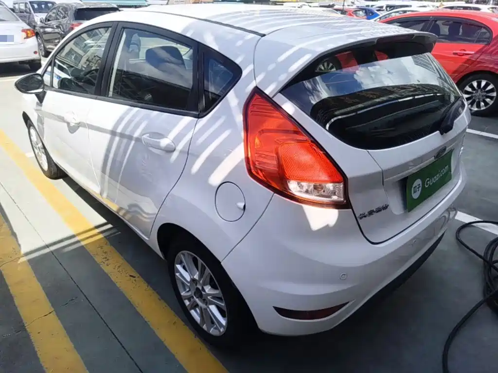 Ford Fiesta 2014 2013 Hatchback 1.5L Manual Trend