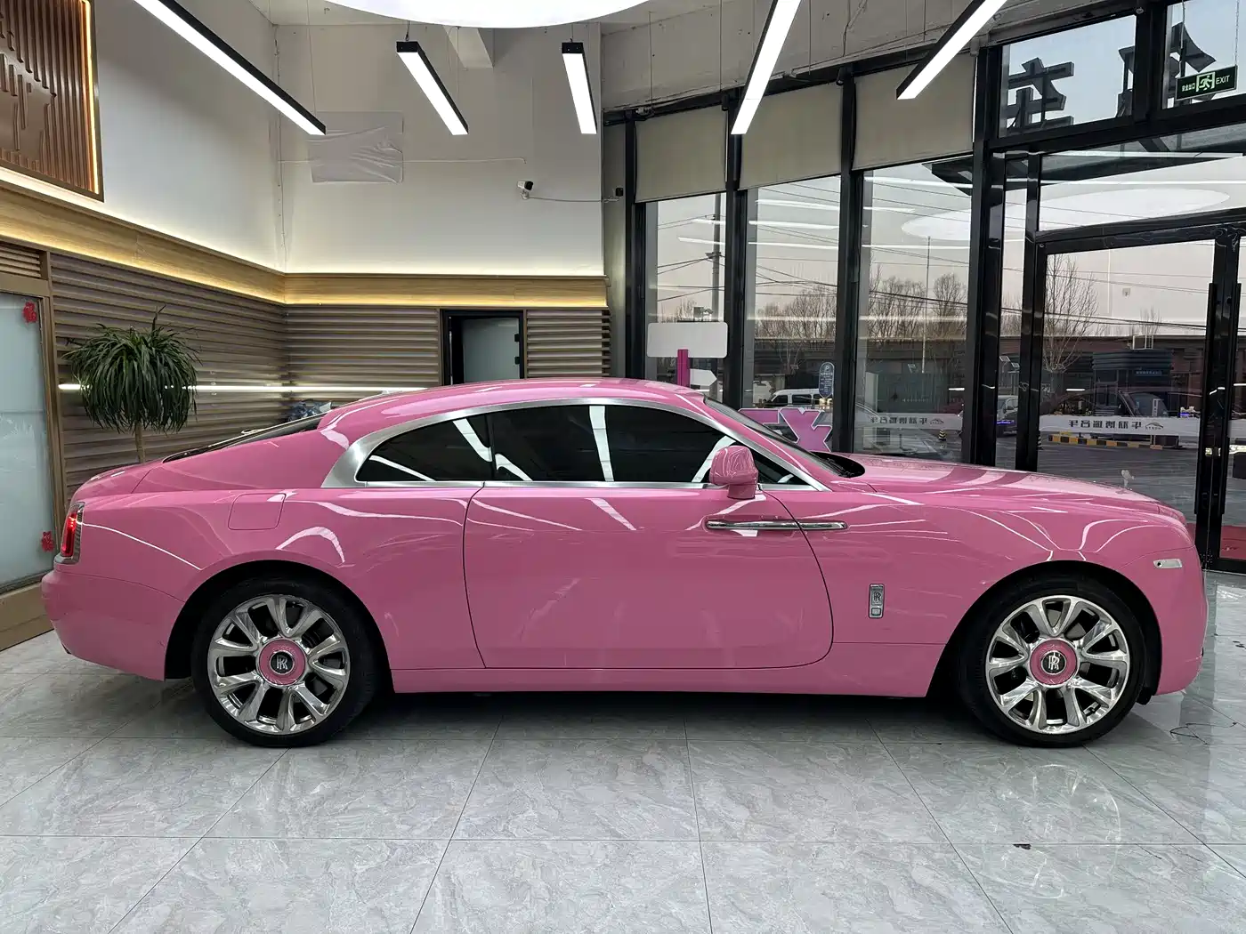Rolls-Royce Wraith 2020 2018 6.6T Standard