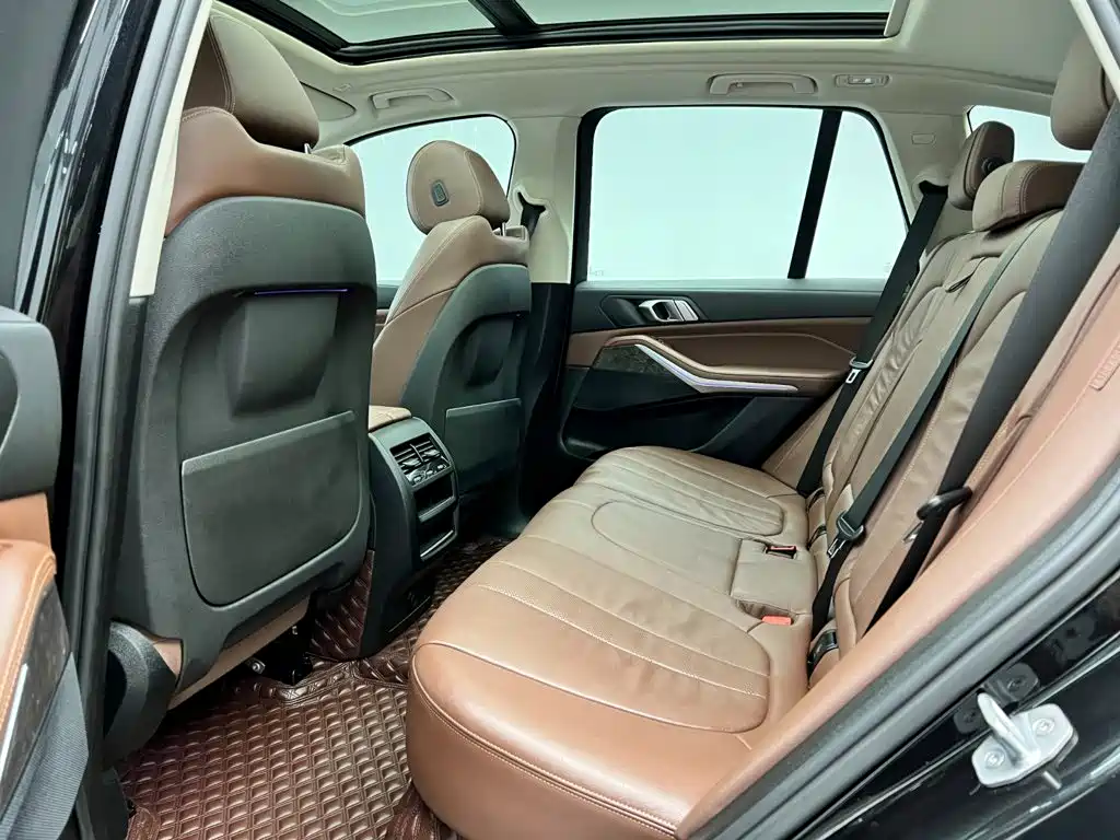 Photo 16 - BMW X5 (Import)