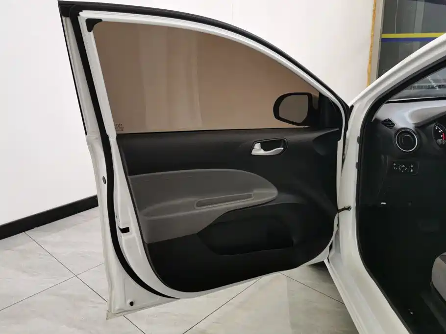 Kia Huan Chi 2021 2020 Facelift 1.4L Auto Comfort Sunroof Edition
