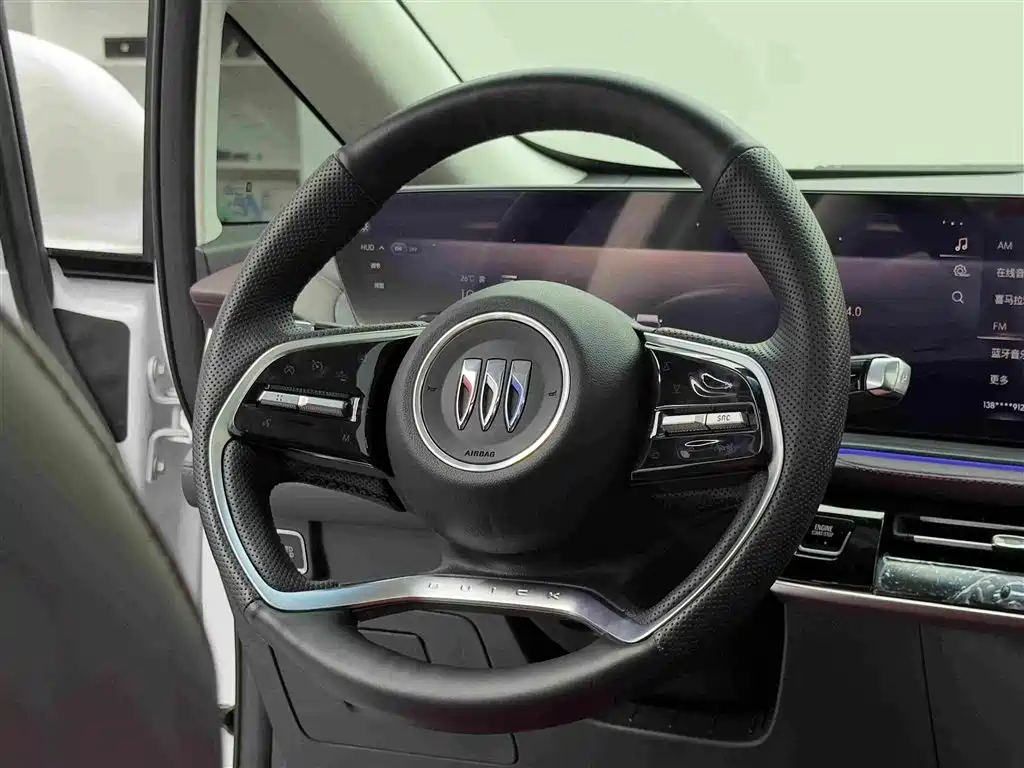 Buick Century 2024 2023 2.0T 7-Seater World Edition