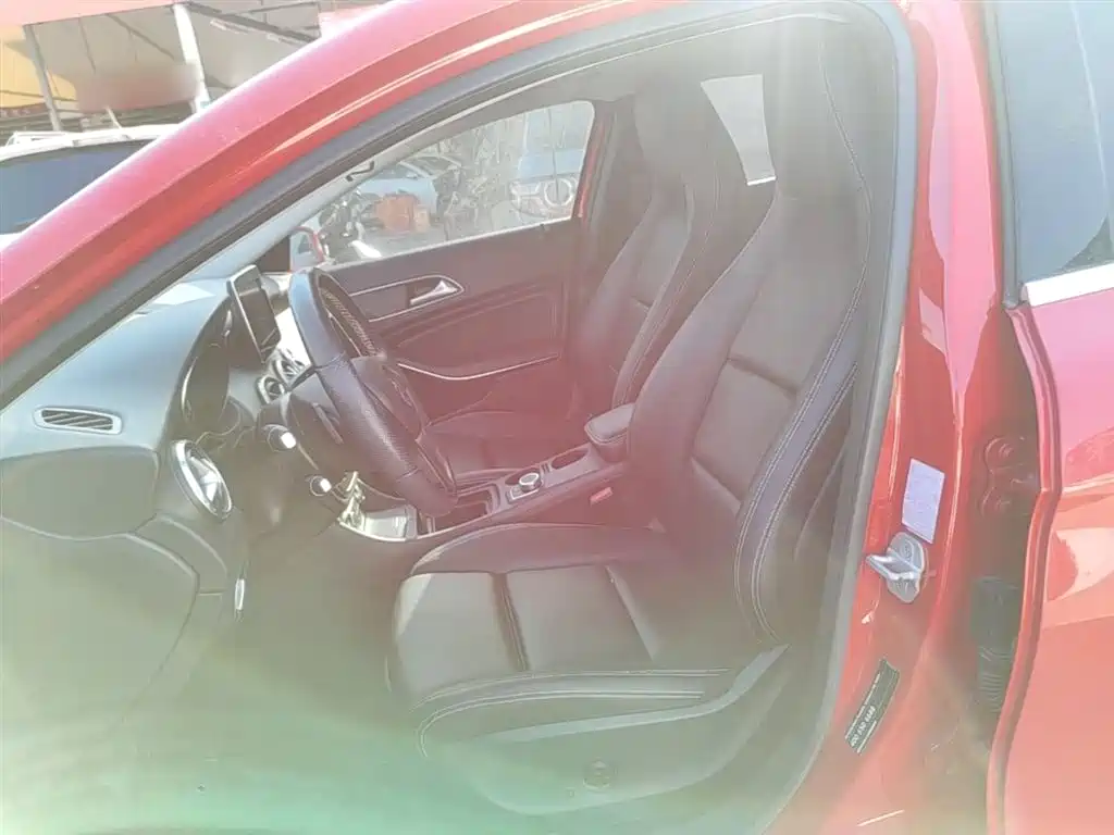 Mercedes-Benz GLA 2016 GLA 200 Dynamic фото 15