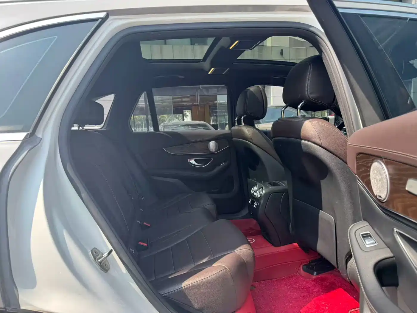 Mercedes-Benz GLC 2020 Facelift GLC 300 L 4MATIC Dynamic фото 5