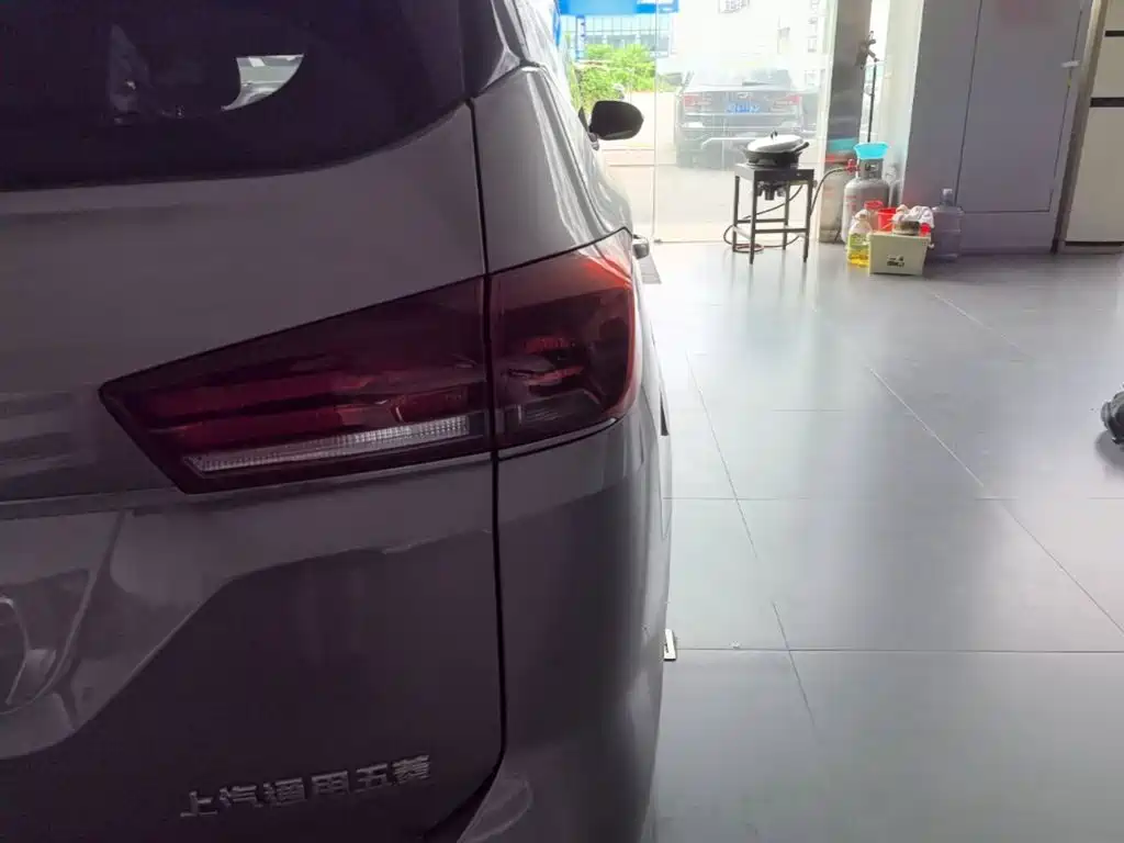 Baojun 360 2019 2018 1.5L Automatic Elite (China V)