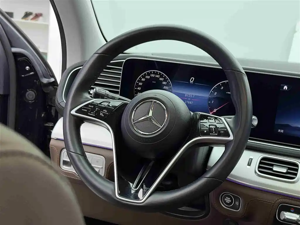MERCEDES-BENZ GLE