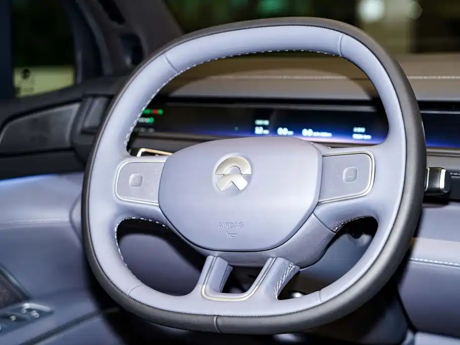 NIO ES8 2026 2025 Model 6-Seat Executive Luxury Edition