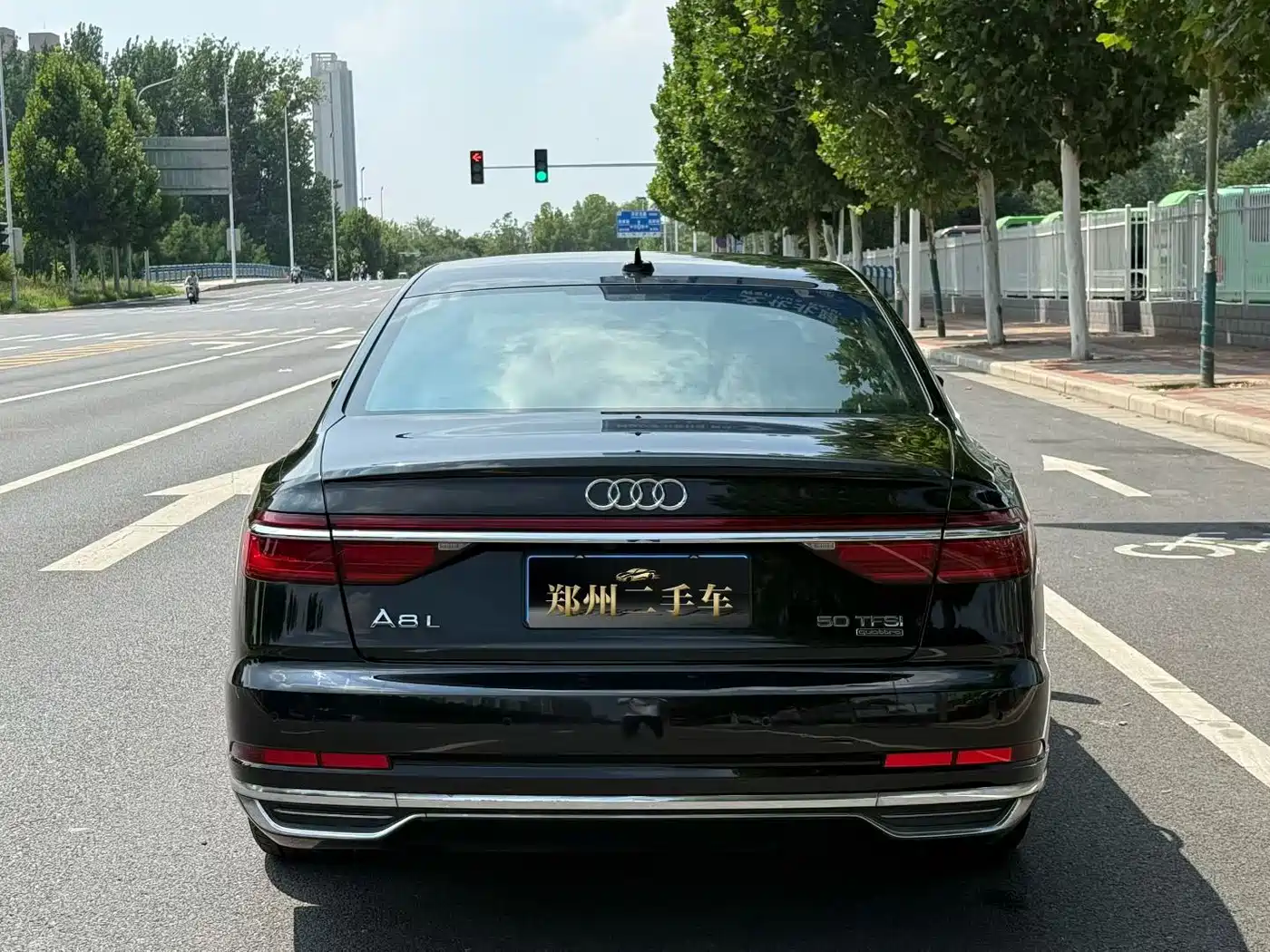 Фото 8 - Audi A8