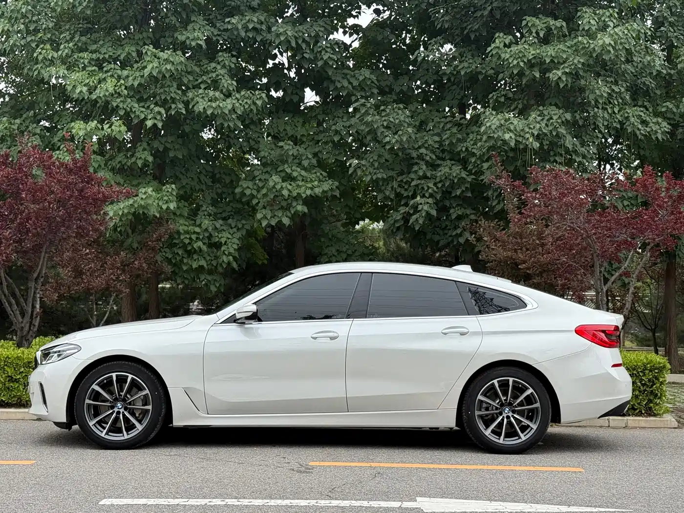 BMW 6 Series GT 2025 2022 Model 630i Luxury Design Package