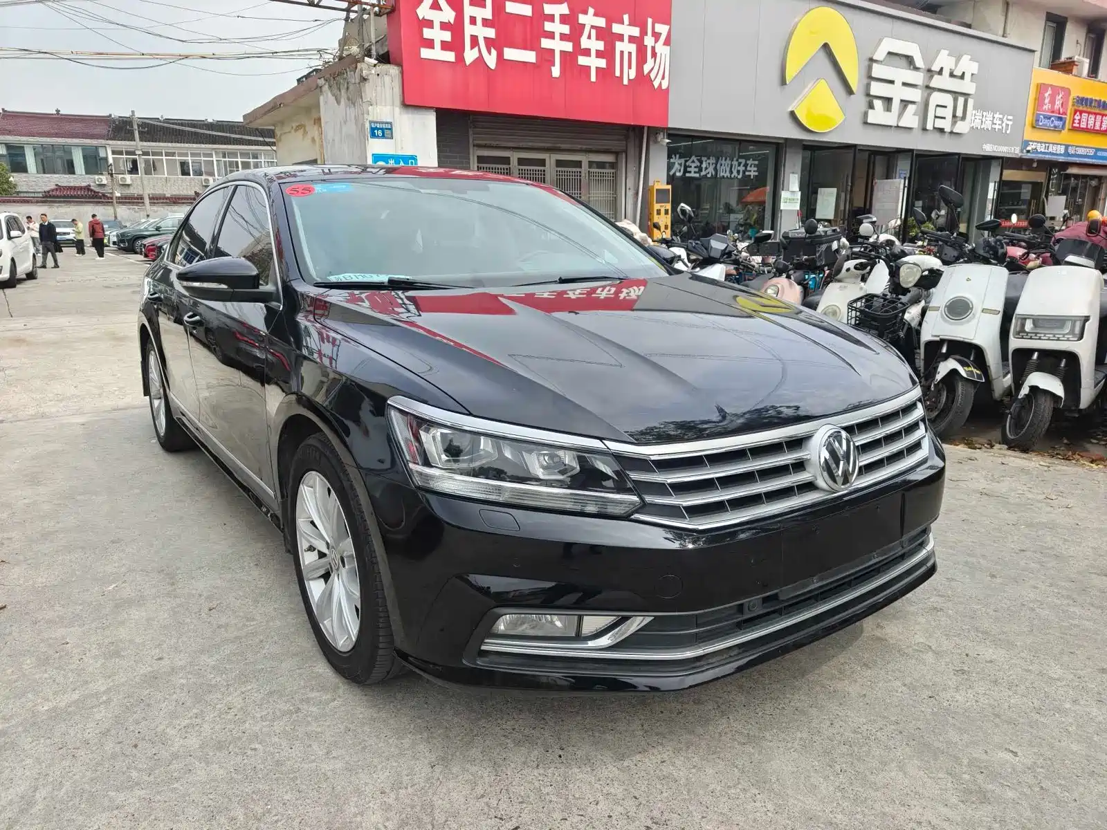 Фото 2 - Volkswagen Passat