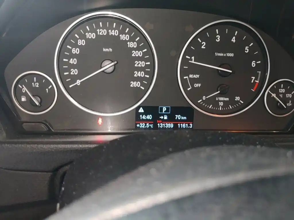 Photo 12 - BMW 3 Series