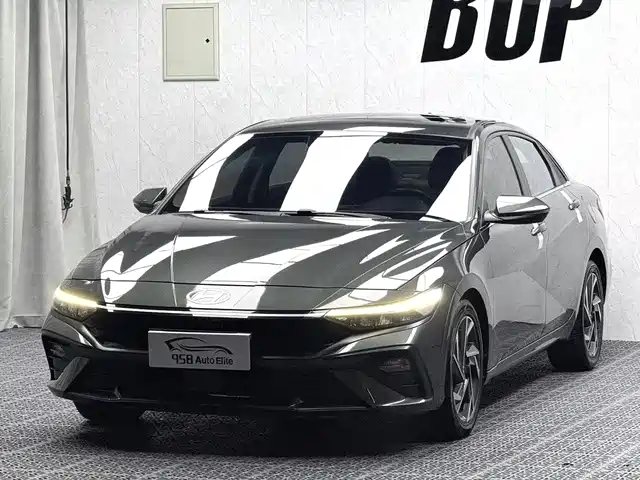 Hyundai Elantra 1.5L CVT GLX, Элит