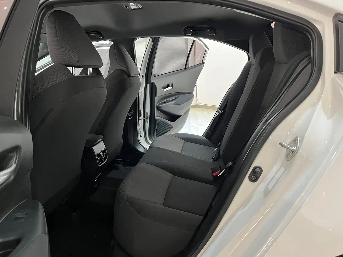 Toyota Levin 2022 TNGA 1.5L CVT Progressive Edition фото 9