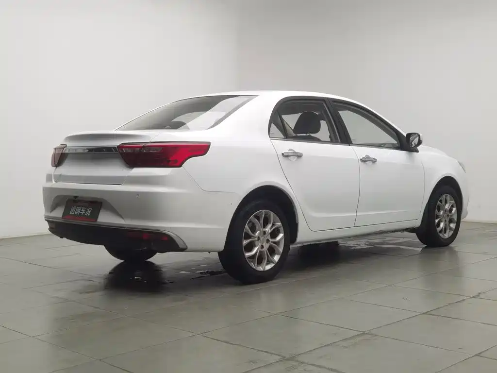 Фото 2 - Geely Vision