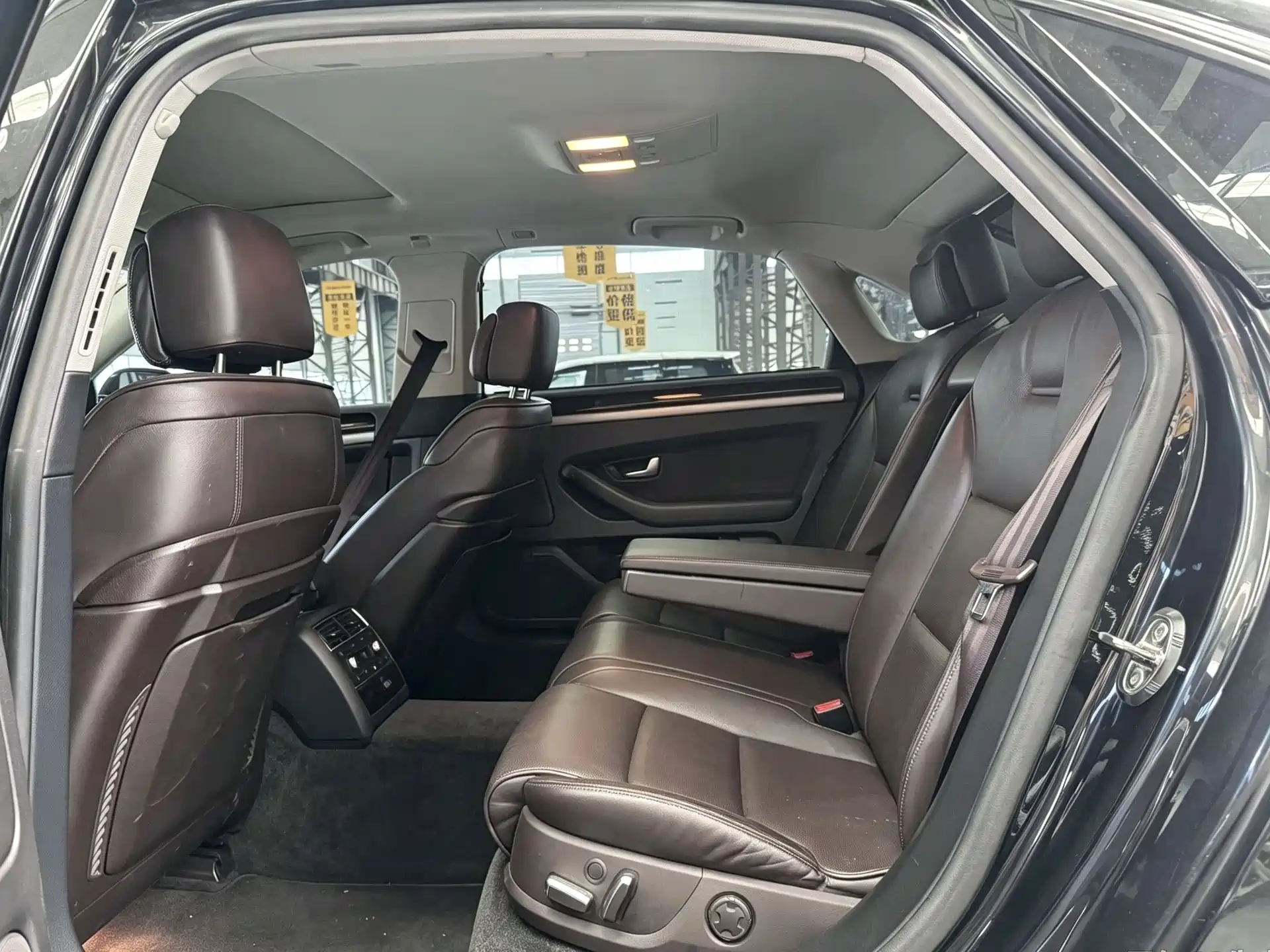 Фото 4 - Audi A8