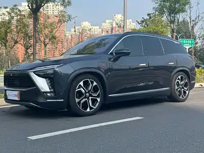 NIO ES8