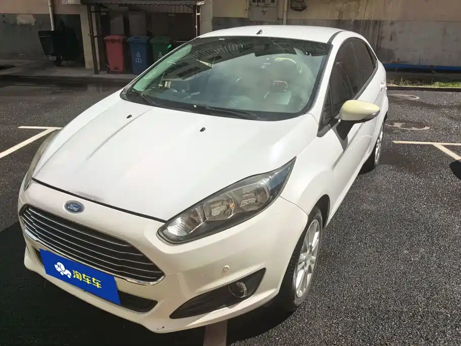 Ford Fiesta 2015 2013 Sedan 1.5L Automatic Fashion