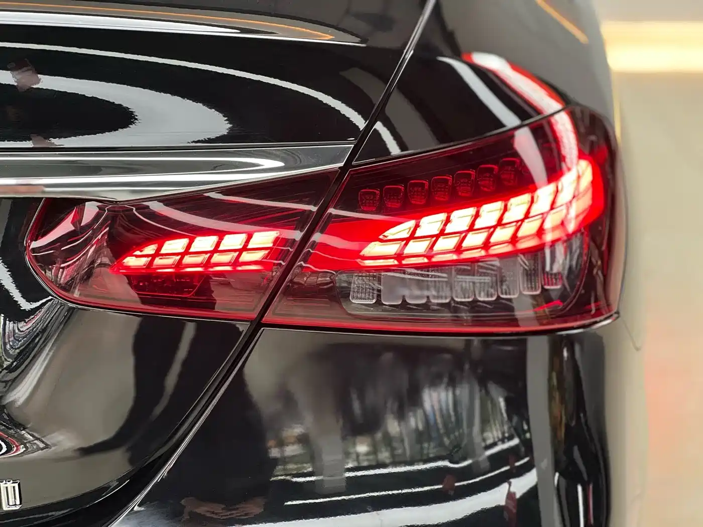 Mercedes-Benz E-Class 2023 E 300 L Luxury фото 18