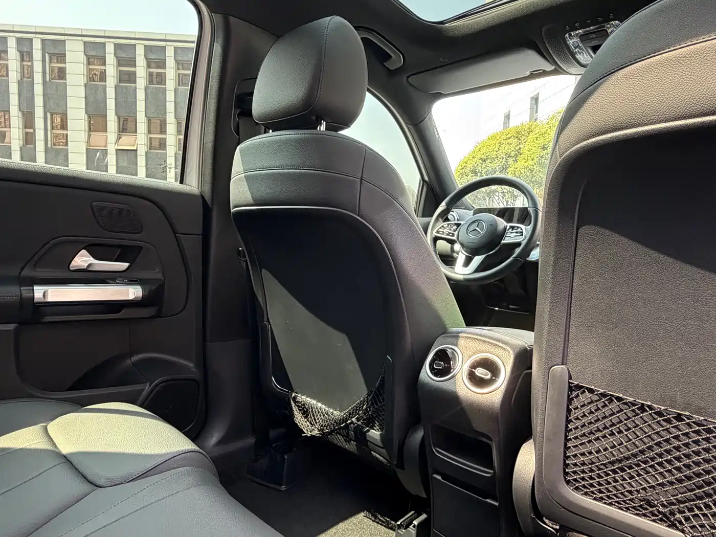 Mercedes-Benz GLB 2020 GLB 200 Dynamic фото 14