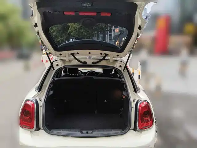 MINI 2016 1.5T COOPER 5-Door — фото 5