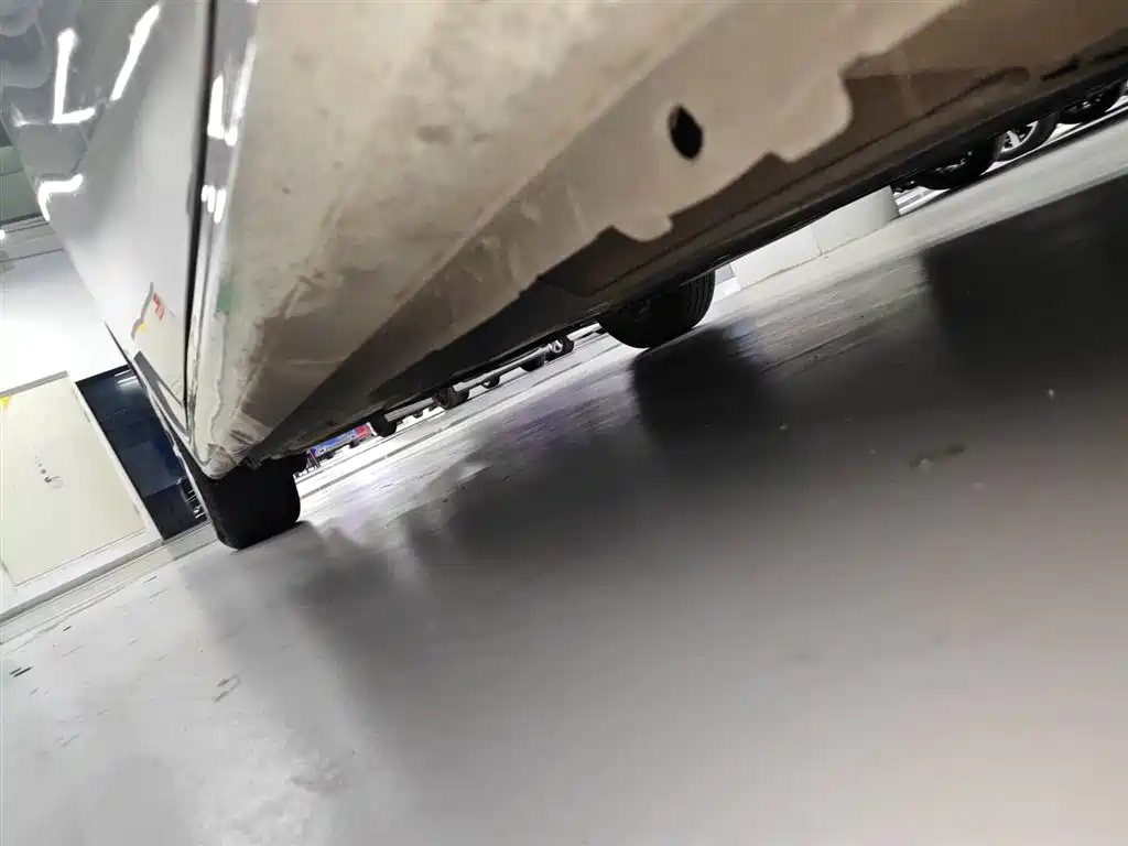 Peugeot 508 2012 2.0L Automatic Sunroof Classic Edition фото 19