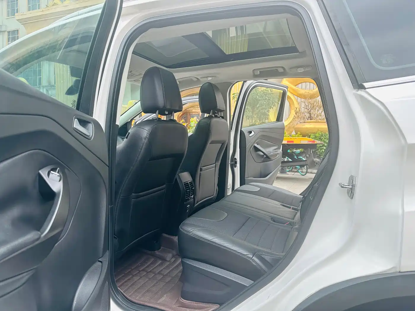 Ford Kuga 2014 2013 1.6L GTDi FWD Trend