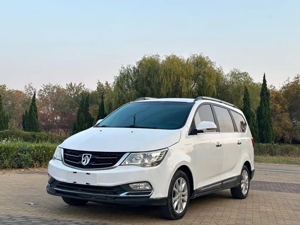 Photo 1 - Baojun 730