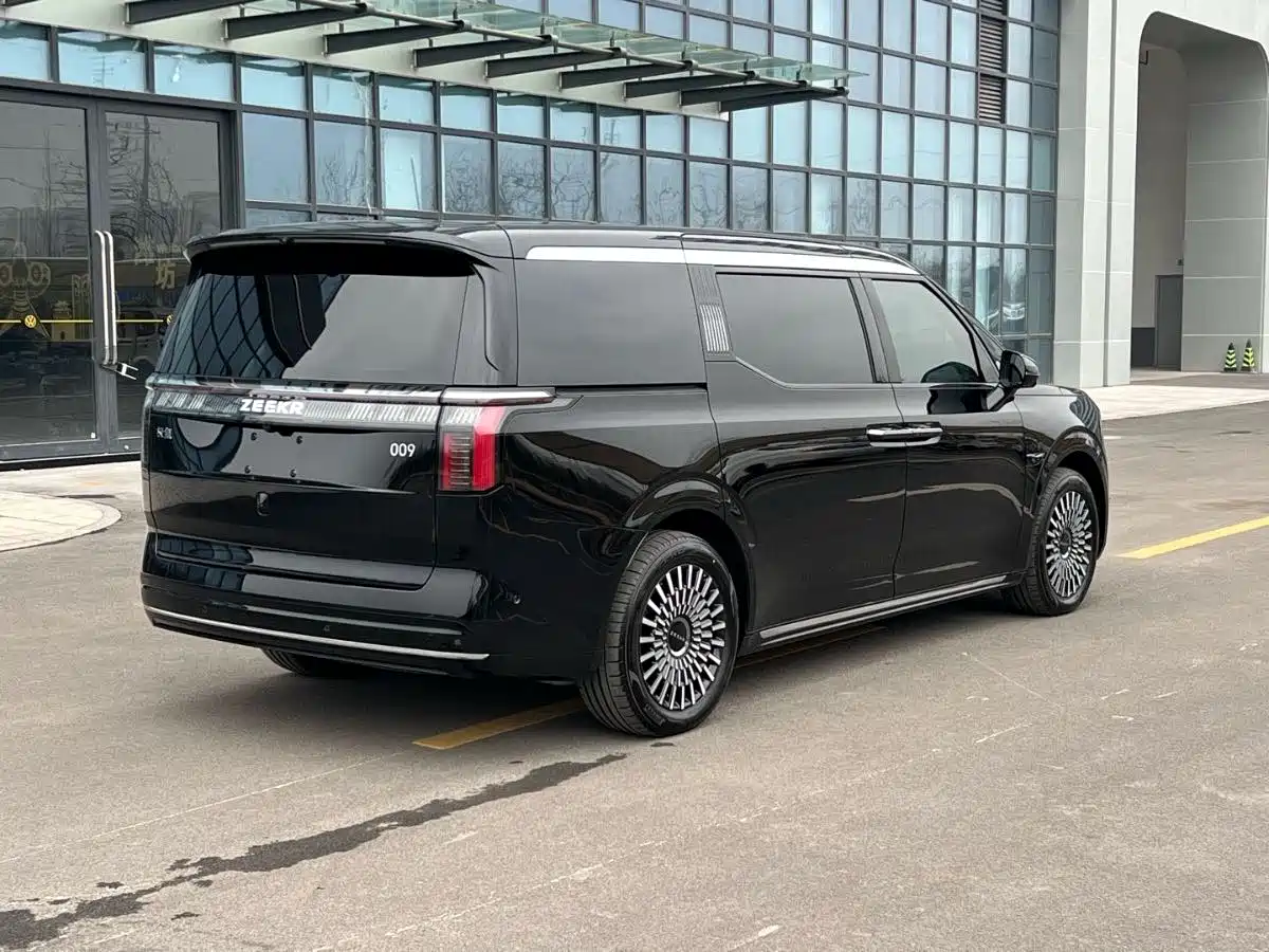 ZEEKR EXTREME KRYPTON 009