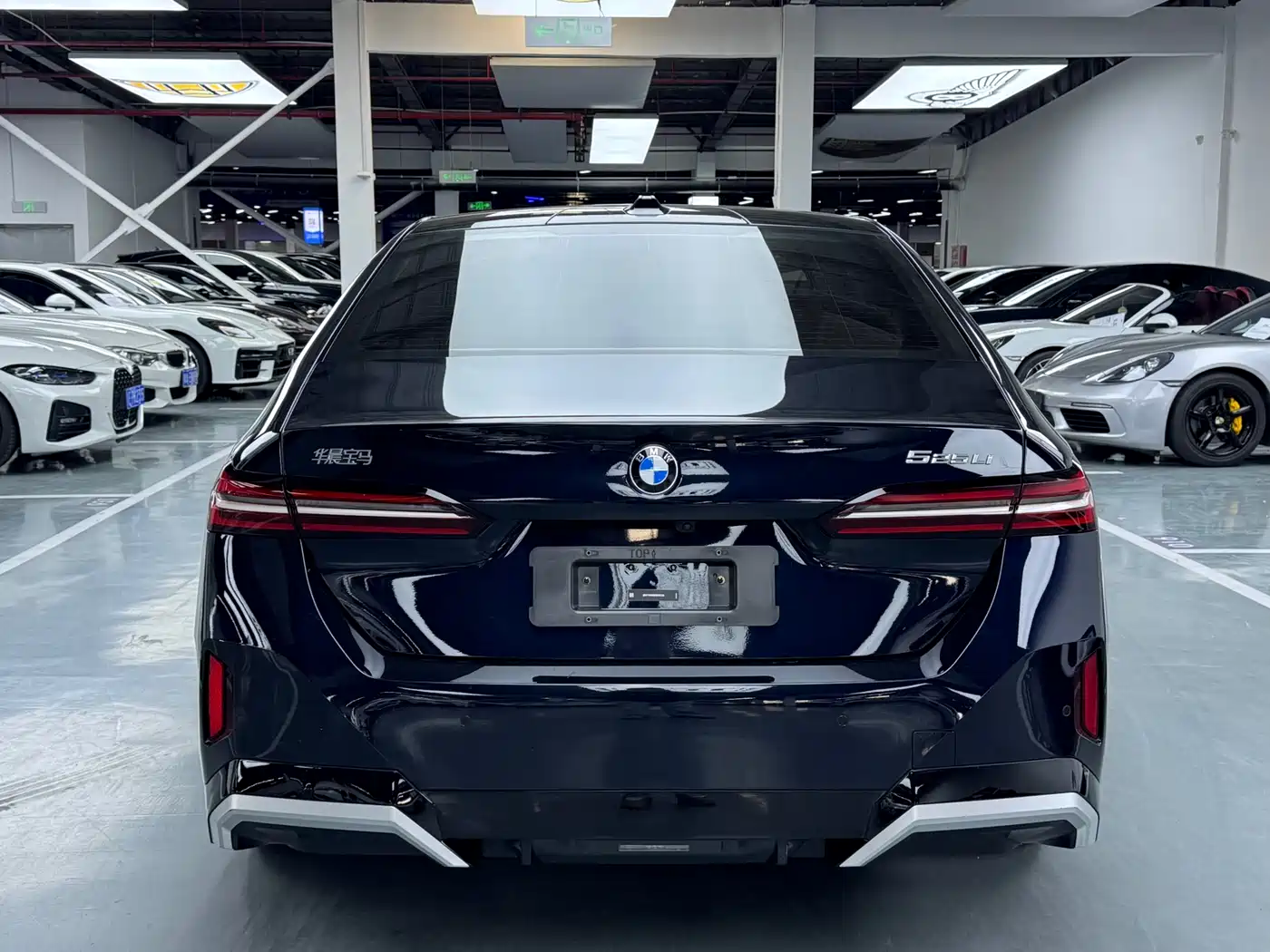 BMW 5 Series 2024 525Li M Sport Package фото 21
