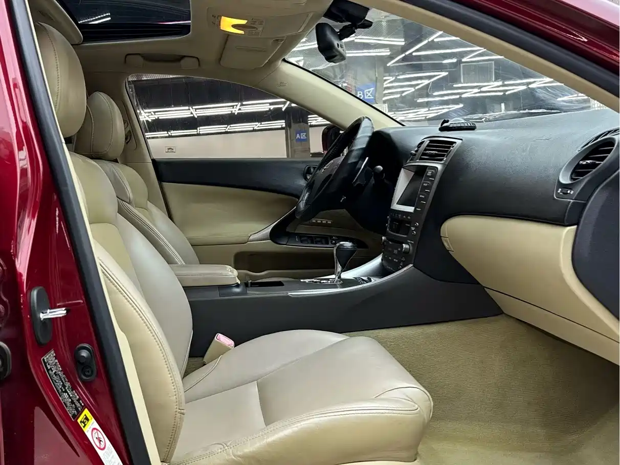 Lexus IS 2006 300 Dynamic Edition фото 6