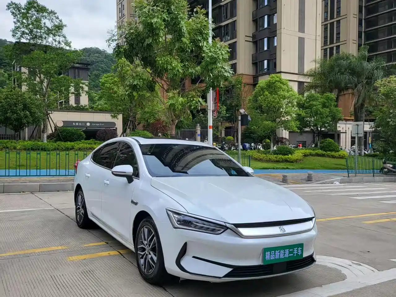 Фото 3 - BYD Qin PLUS