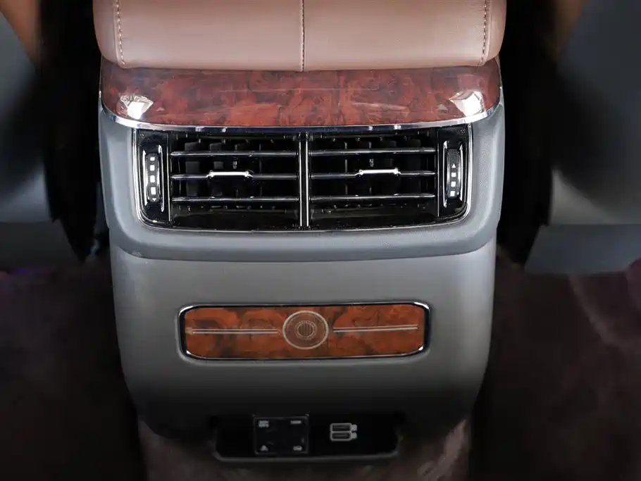 Hongqi Guoyao 2023 2022 4.0T Premium Flagship 4-Seater