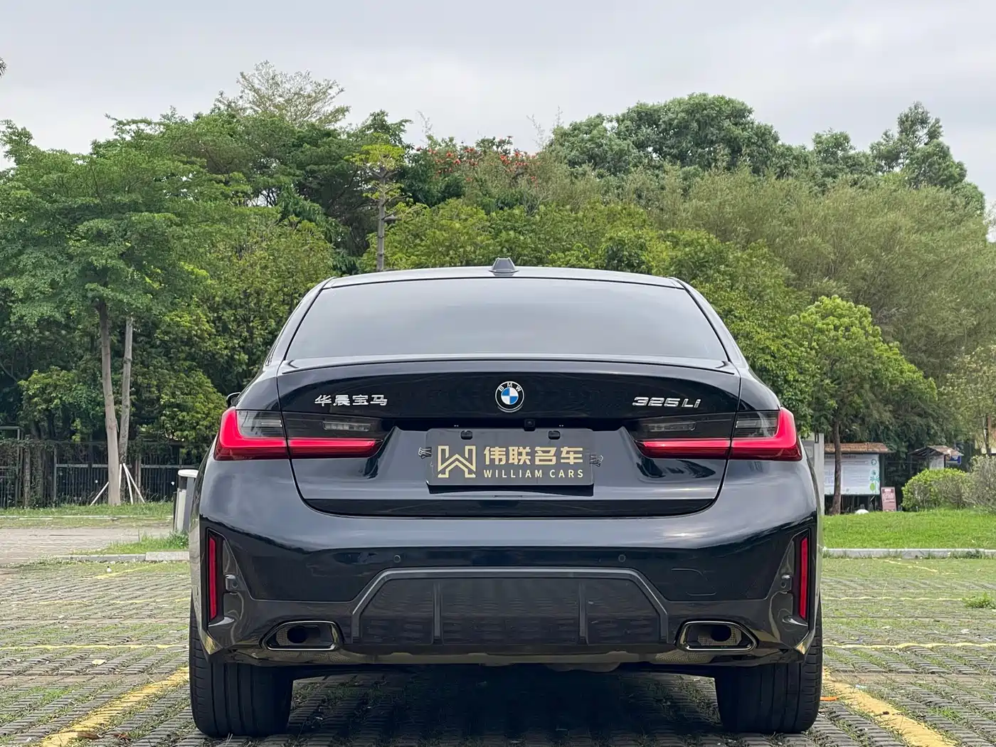 BMW 3 Series 2024 325Li M Sport Shadowline Package фото 5