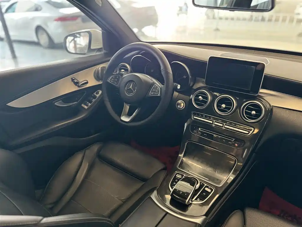 Mercedes-Benz GLC 2018 GLC 200 4MATIC фото 12