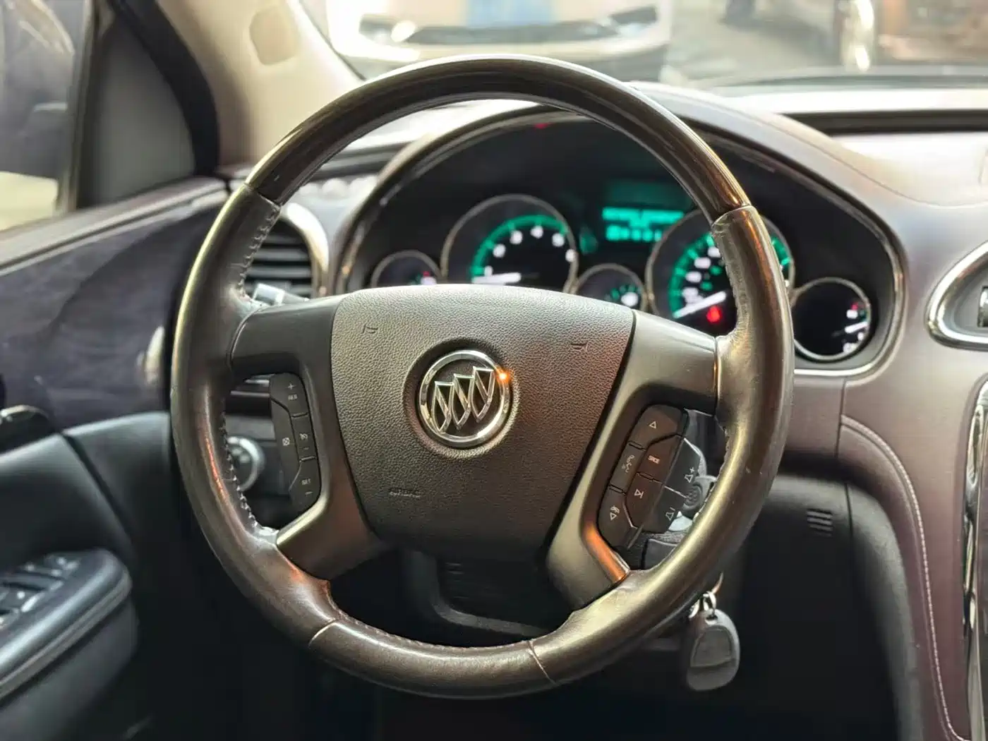 Buick Enclave 2014 3.6L 2WD Elite Comfort фото 11
