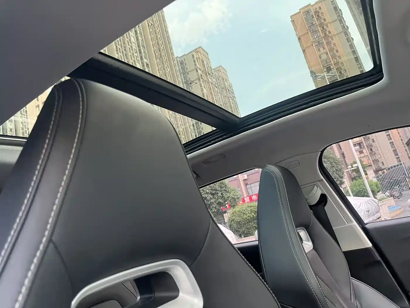 Фото 22 - Nezha Auto Neta U