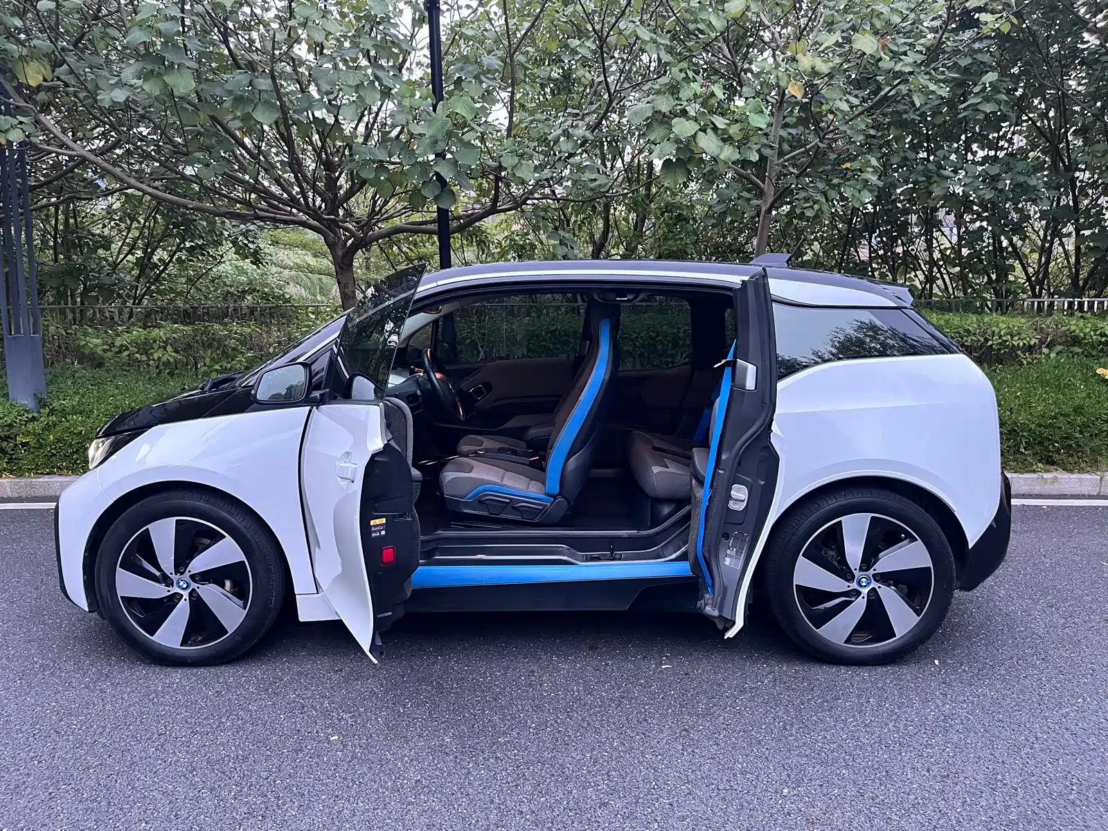 Фото 7 - BMW i3 (Import)