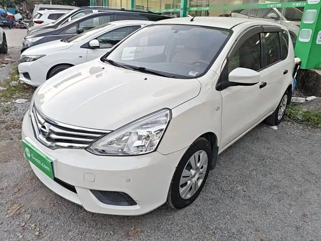 2018 Nissan Livina