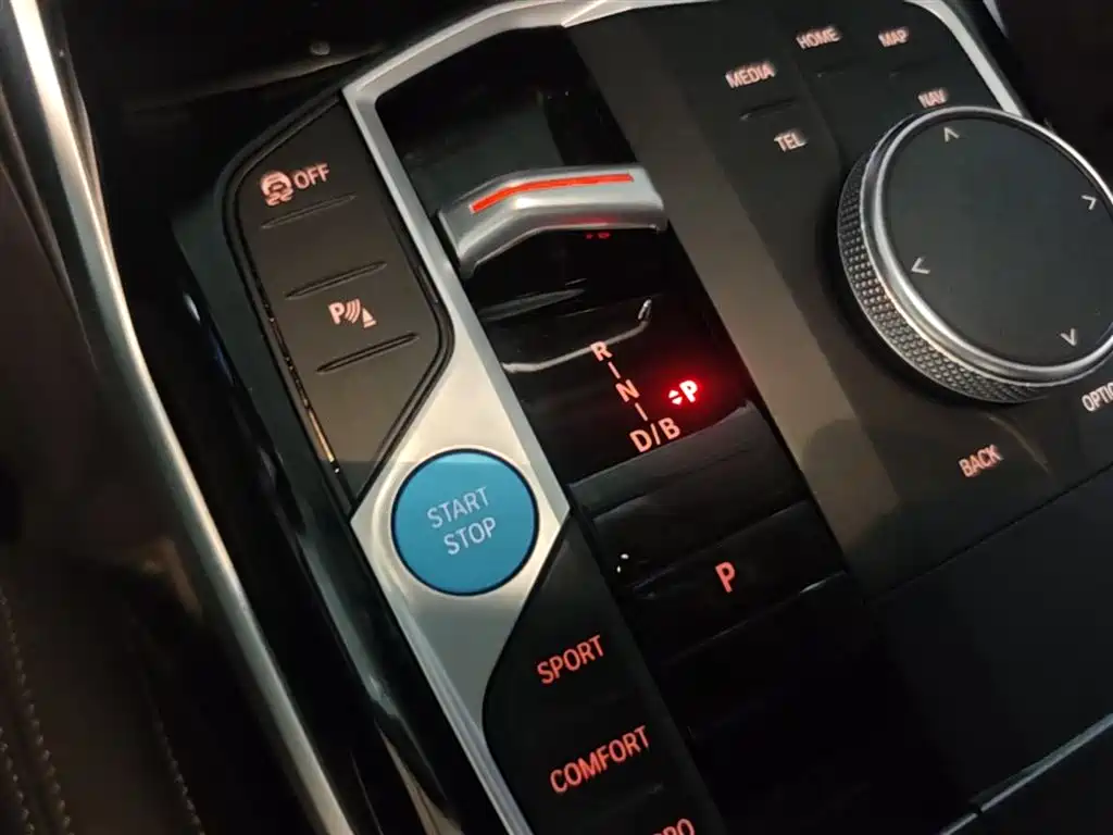 BMW i4 2023 eDrive35 фото 20