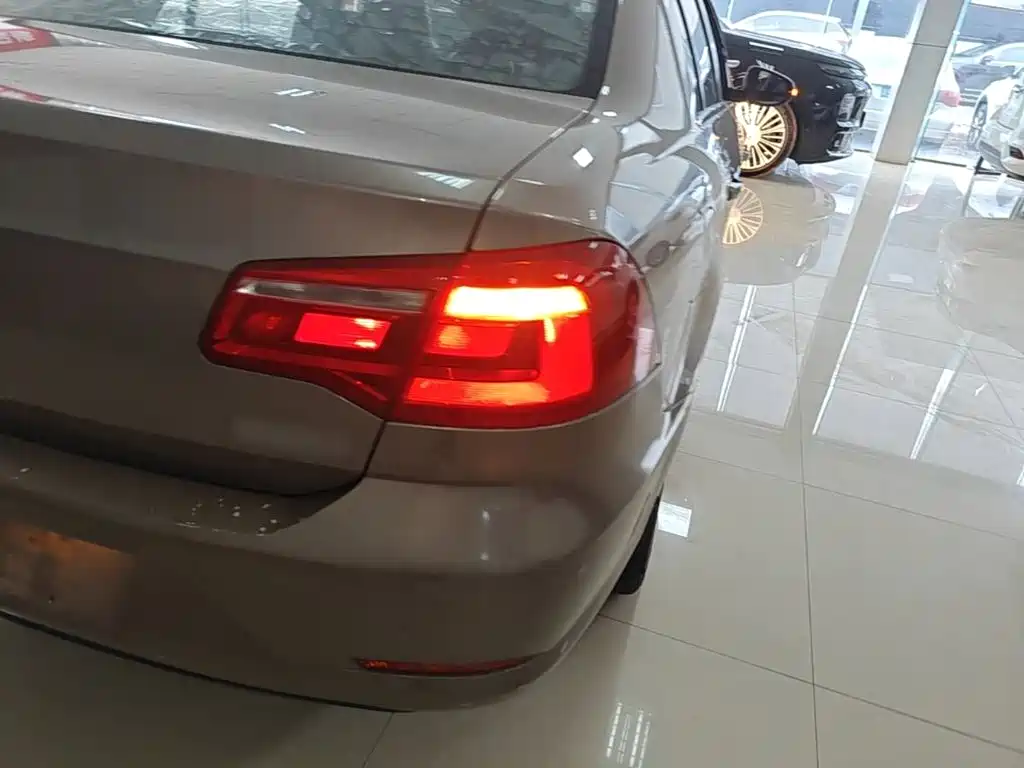 Фото 8 - Volkswagen Bora